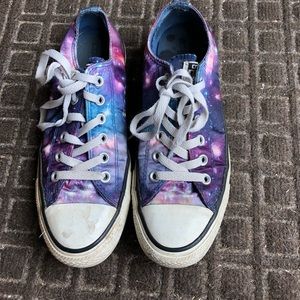 Converse galaxy lip top shoes size 8 W size 6M